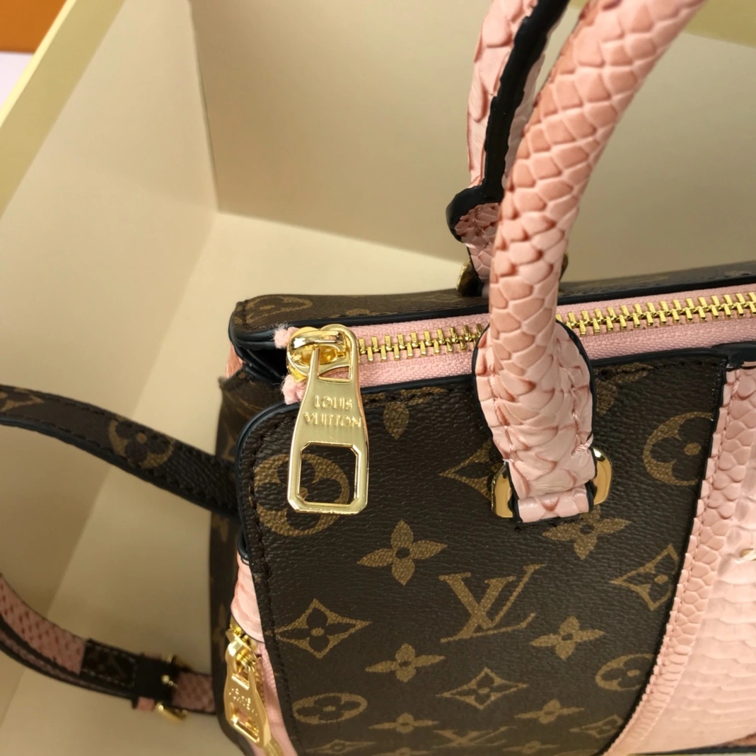 Louis Vuitton AAA Quality Handbags For Women Classic 3620