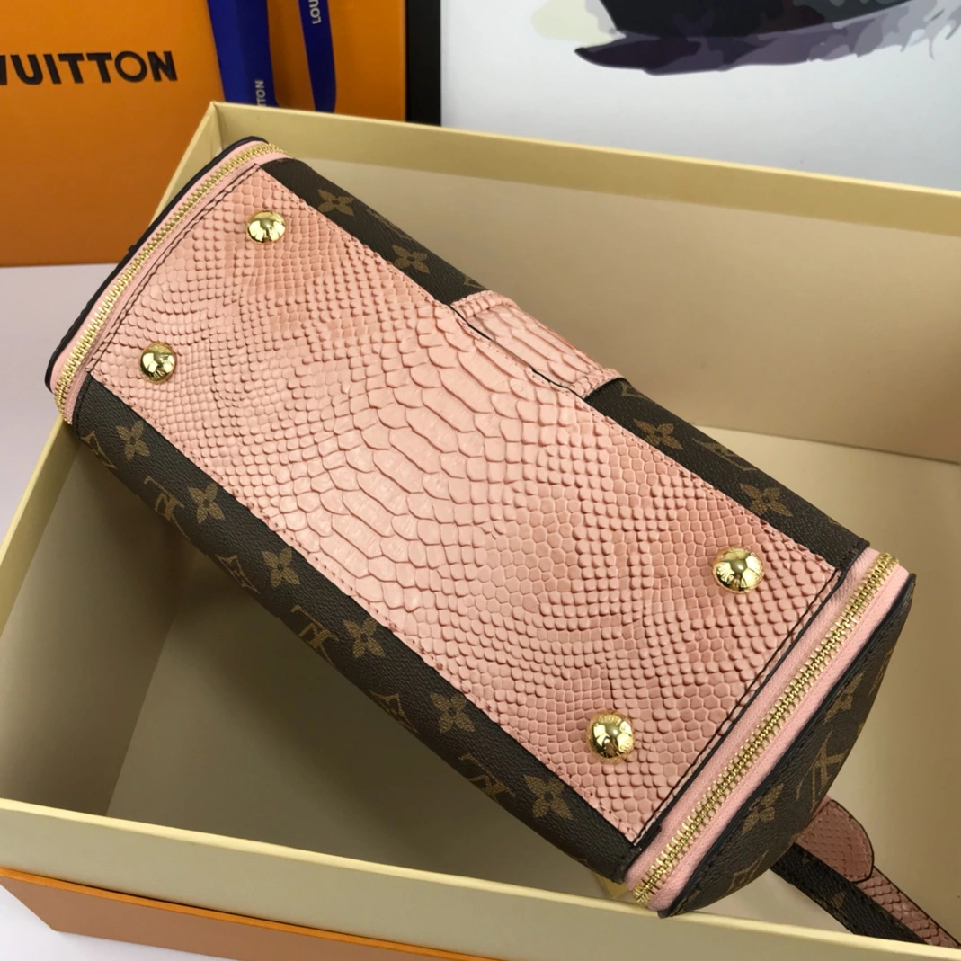 Louis Vuitton AAA Quality Handbags For Women Classic 3620