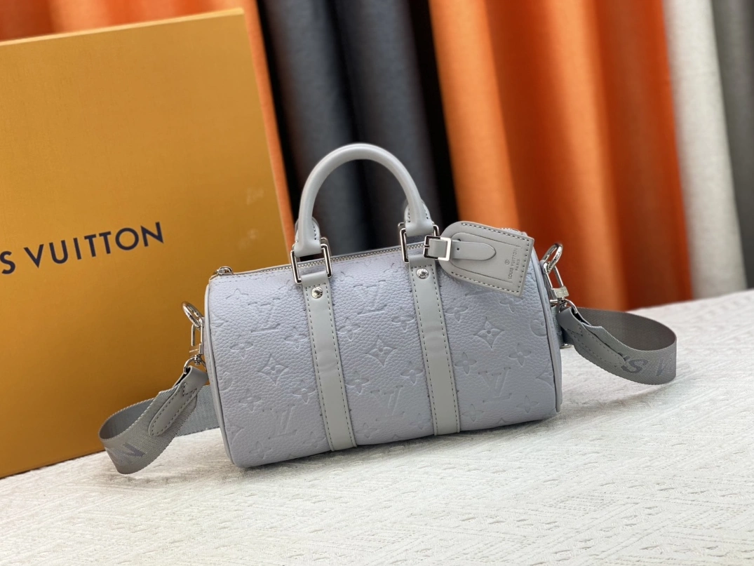 Louis Vuitton AAA Quality Handbags For Women Comfortable 2962
