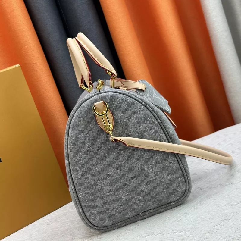 Louis Vuitton AAA Quality Handbags For Women Comfortable 9433