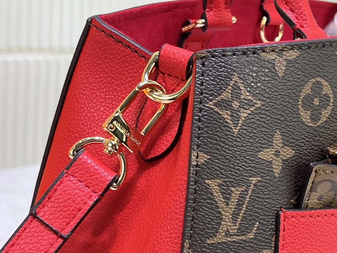Louis Vuitton AAA Quality Handbags For Women Compact 1646