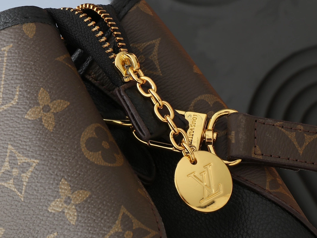 Louis Vuitton AAA Quality Handbags For Women Compact 2939