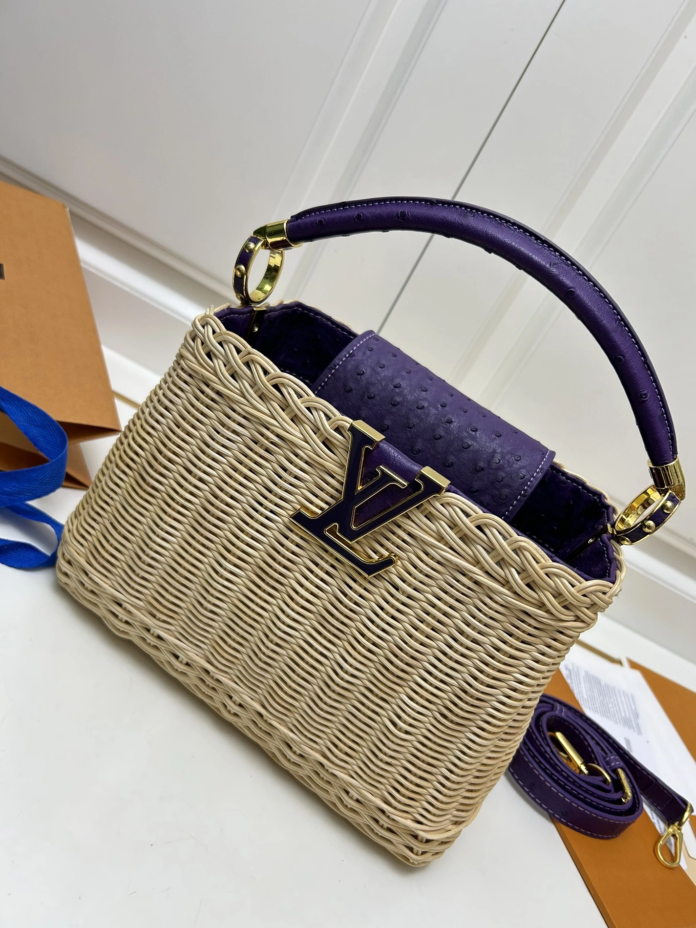 Louis Vuitton AAA Quality Handbags For Women Compact 5486