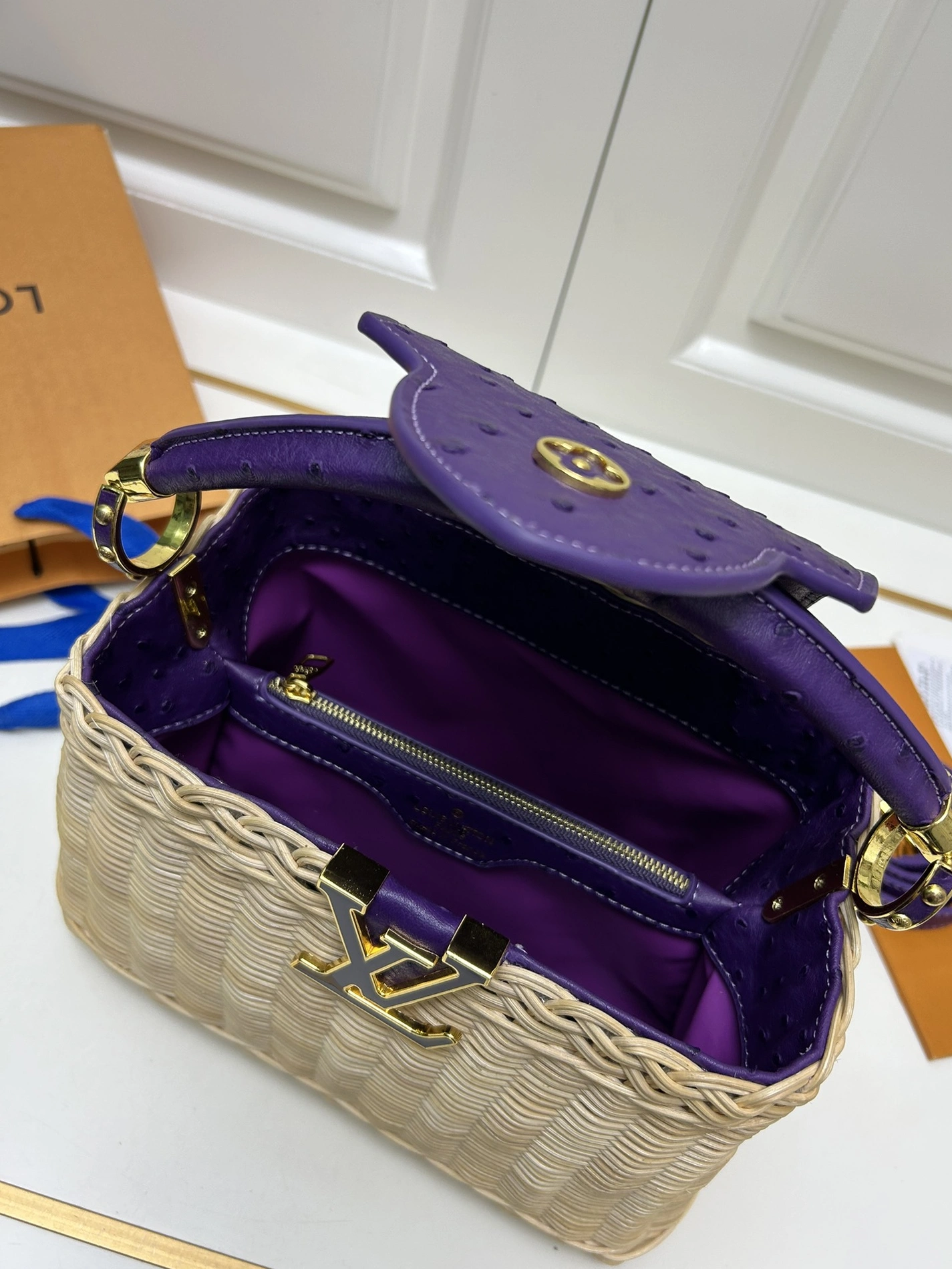 Louis Vuitton AAA Quality Handbags For Women Compact 5486