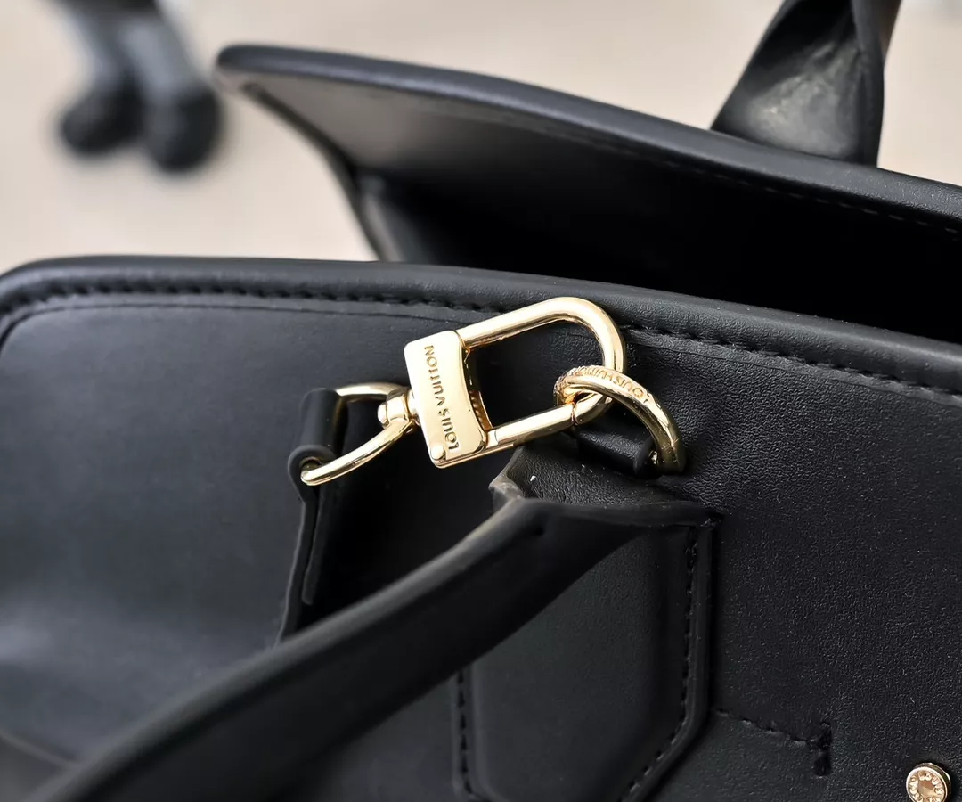 Louis Vuitton AAA Quality Handbags For Women Compact 9373