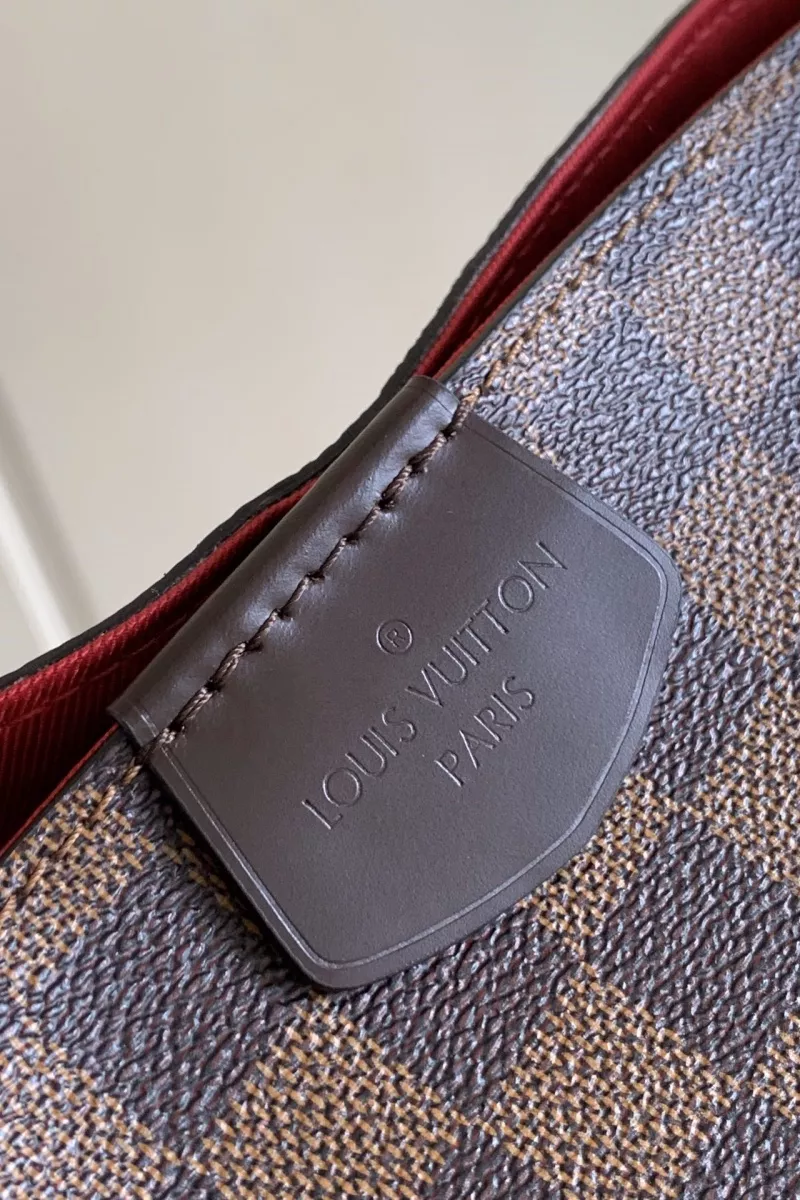 Louis Vuitton AAA Quality Handbags For Women Cozy 5714