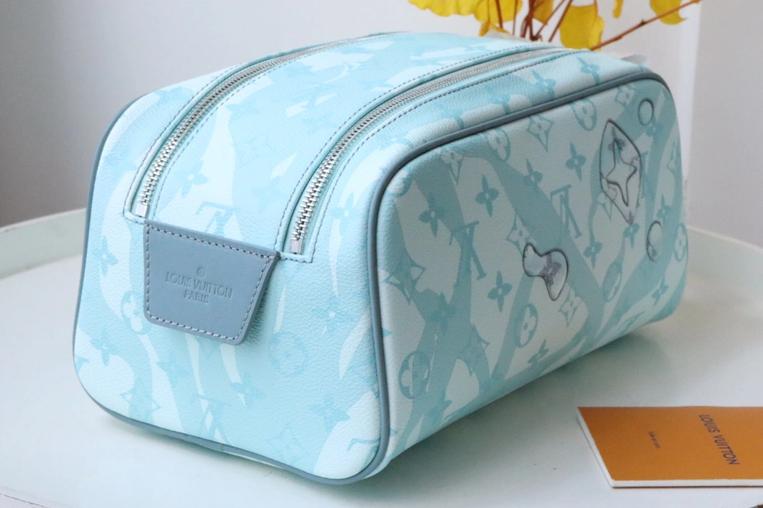 Louis Vuitton AAA Quality Handbags For Women Durable 1904