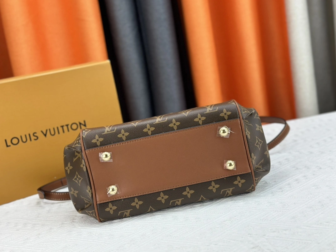 Louis Vuitton AAA Quality Handbags For Women Durable 2308