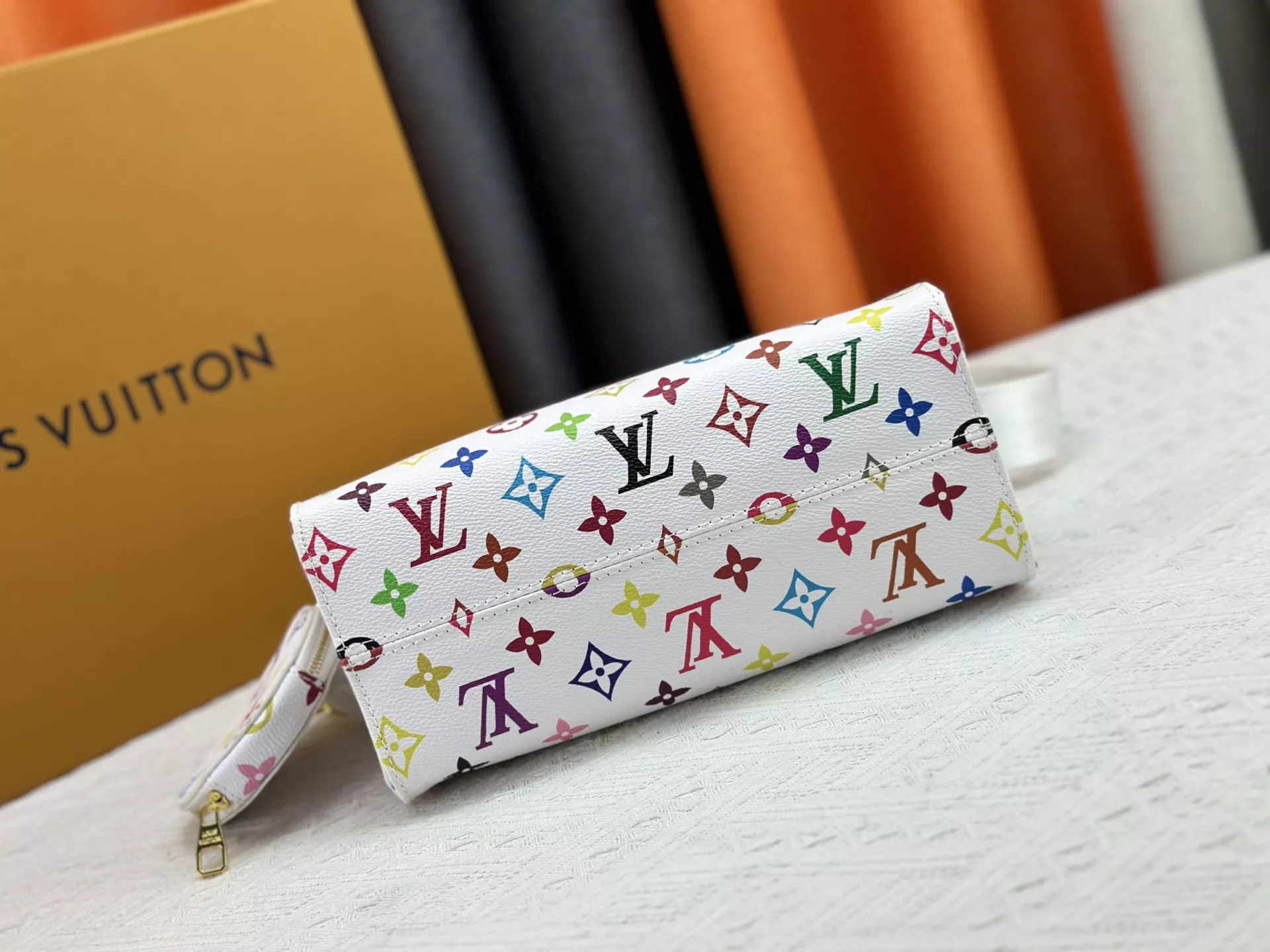 Louis Vuitton AAA Quality Handbags For Women Durable 6136