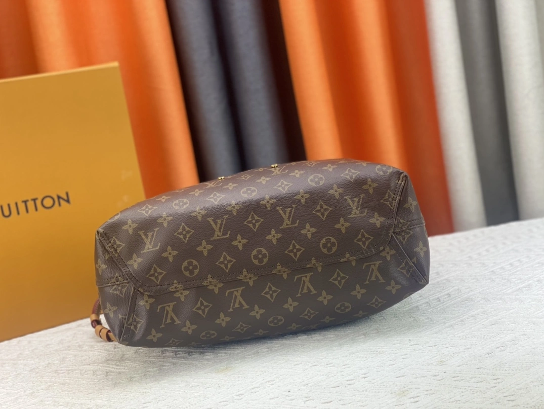 Louis Vuitton AAA Quality Handbags For Women Durable 7301
