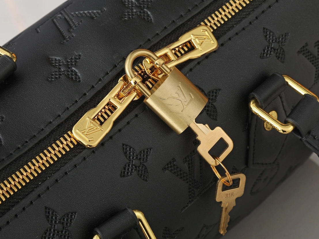 Louis Vuitton AAA Quality Handbags For Women Durable 7514