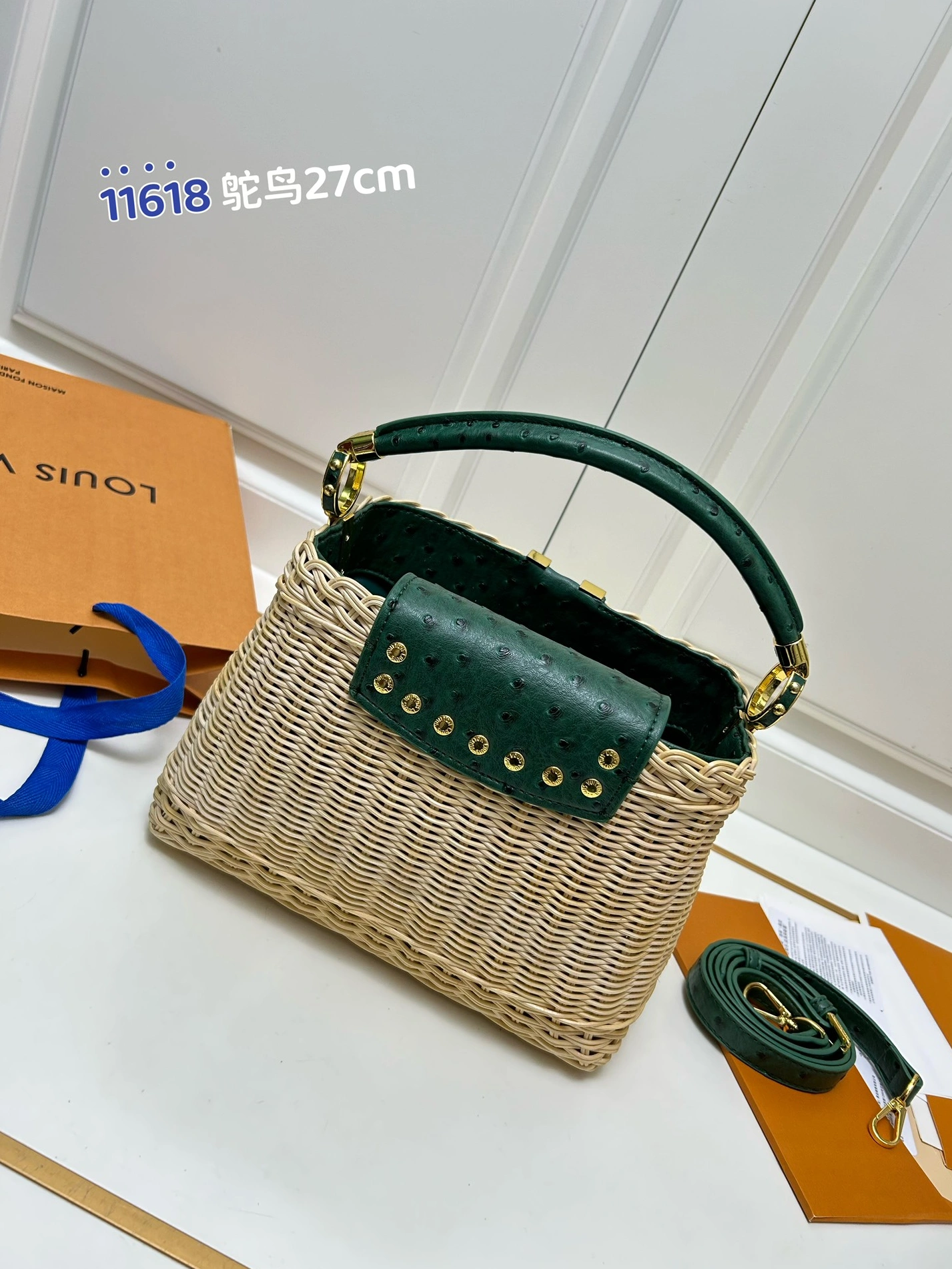Louis Vuitton AAA Quality Handbags For Women Durable 9765