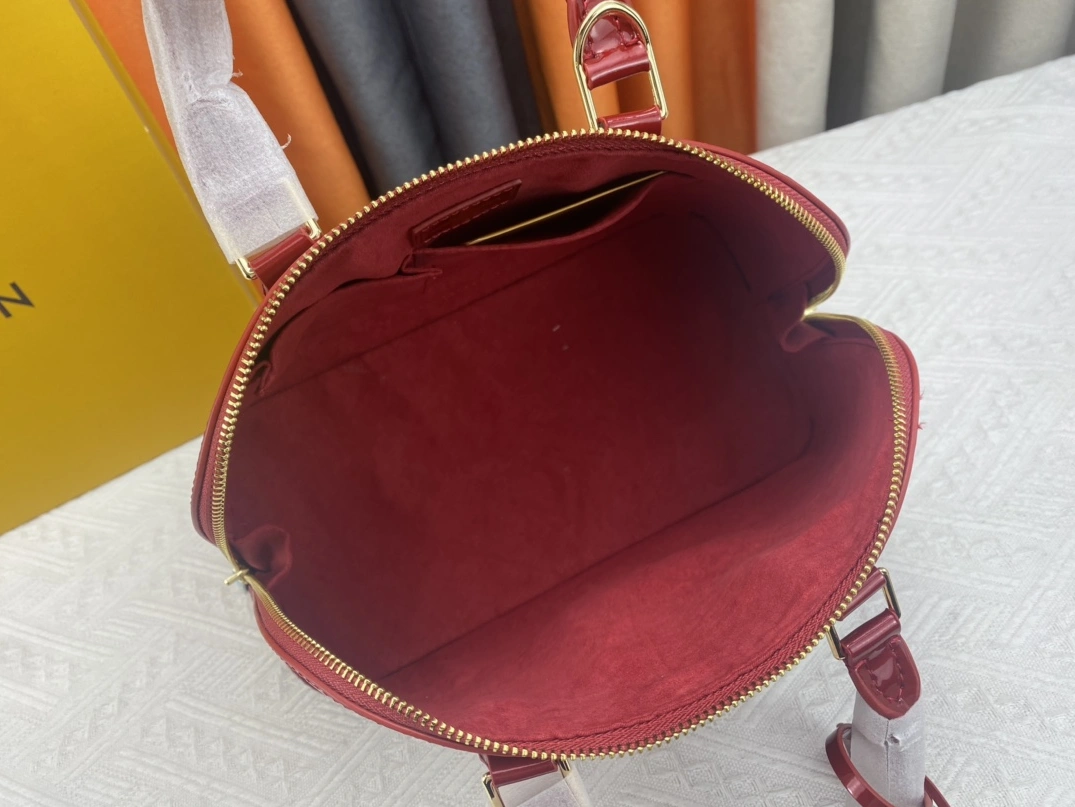 Louis Vuitton AAA Quality Handbags For Women EasyMatch 3116
