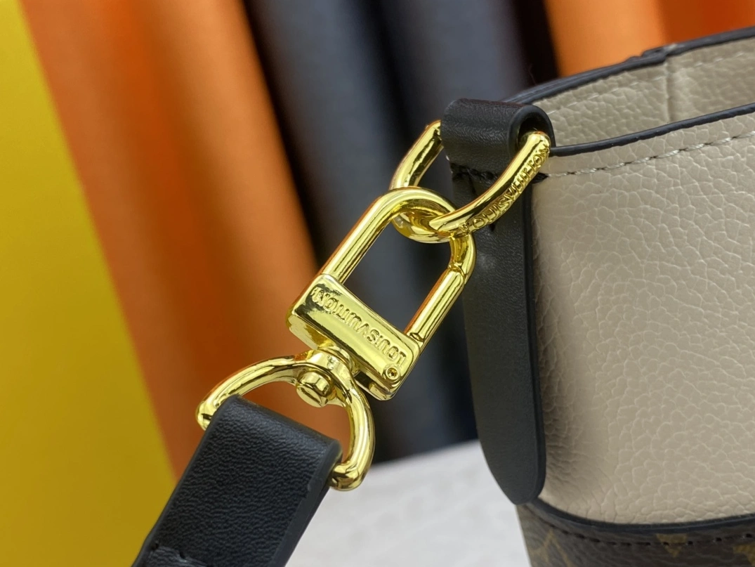 Louis Vuitton AAA Quality Handbags For Women EasyMatch 349