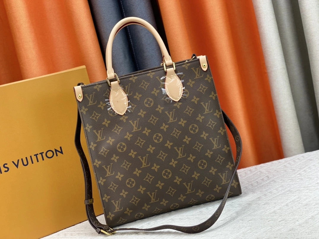Louis Vuitton AAA Quality Handbags For Women EasyMatch 809