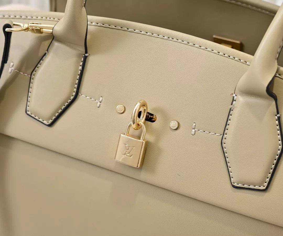 Louis Vuitton AAA Quality Handbags For Women Efficient 5375