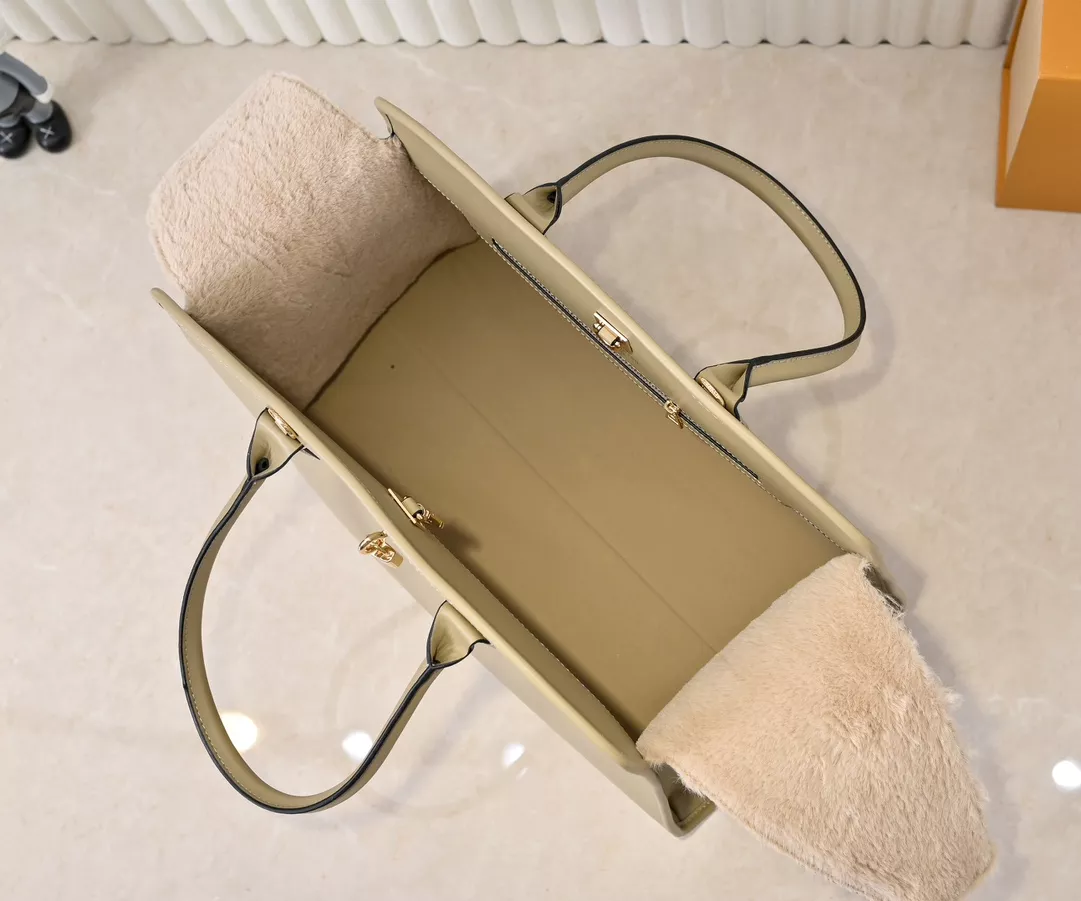 Louis Vuitton AAA Quality Handbags For Women Efficient 5375