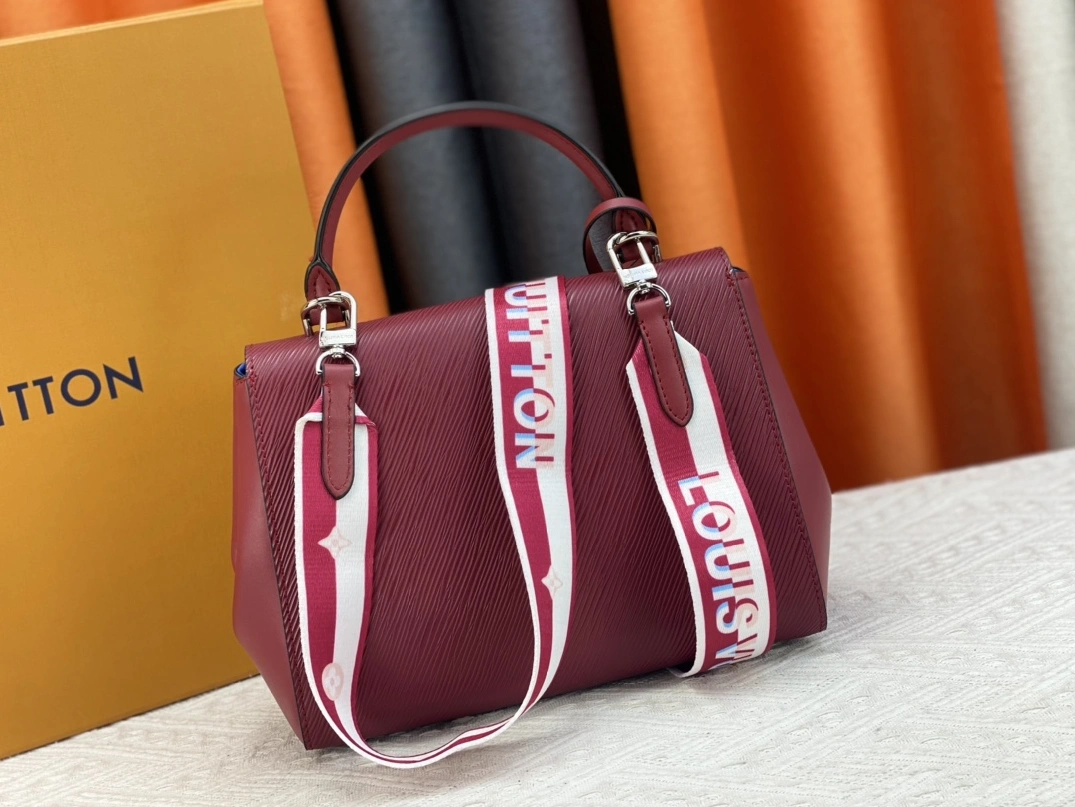Louis Vuitton AAA Quality Handbags For Women Efficient 6698