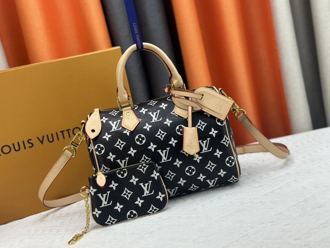 Louis Vuitton AAA Quality Handbags For Women Elegant 1747