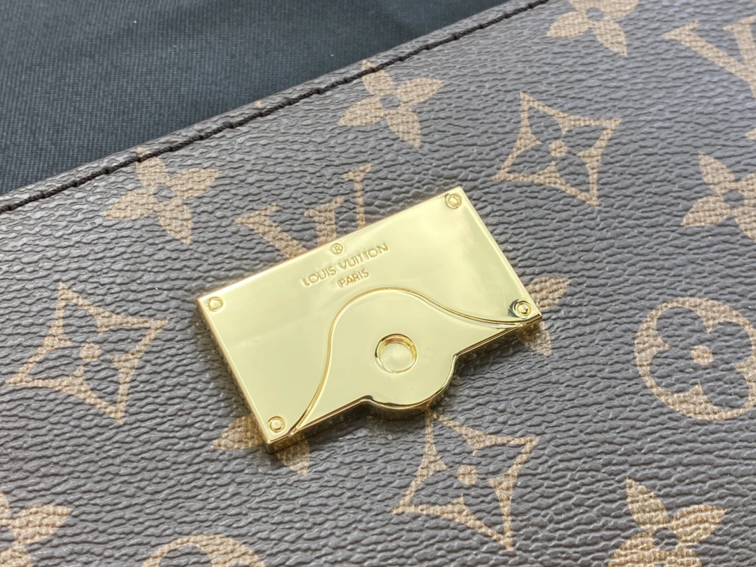 Louis Vuitton AAA Quality Handbags For Women Elegant 6347