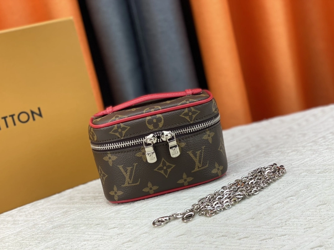 Louis Vuitton AAA Quality Handbags For Women Elegant 7034
