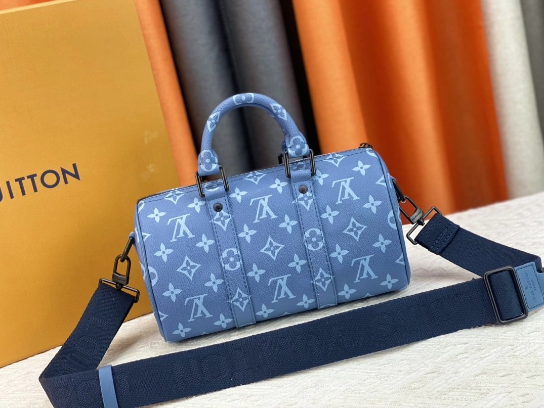 Louis Vuitton AAA Quality Handbags For Women EyeCatching 543