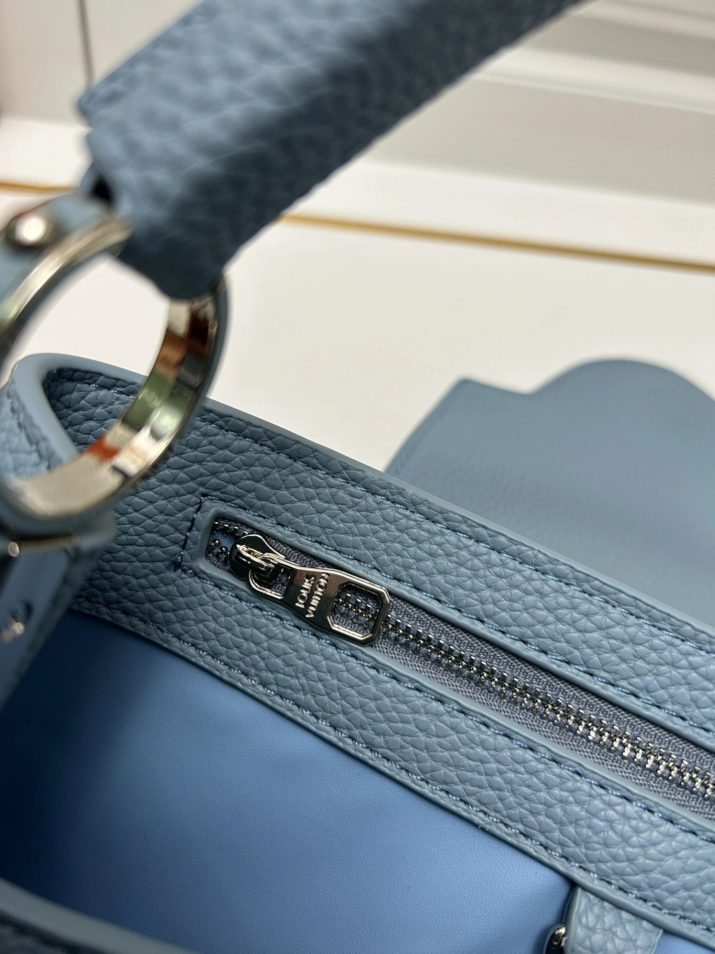 Louis Vuitton AAA Quality Handbags For Women Fashionable 5159
