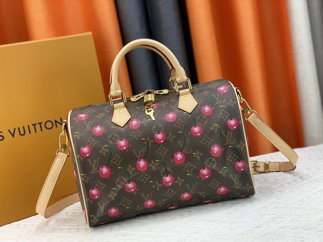 Louis Vuitton AAA Quality Handbags For Women Fashionable 7632