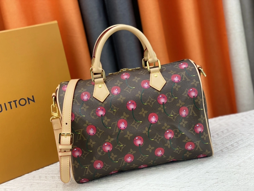 Louis Vuitton AAA Quality Handbags For Women Fashionable 7632