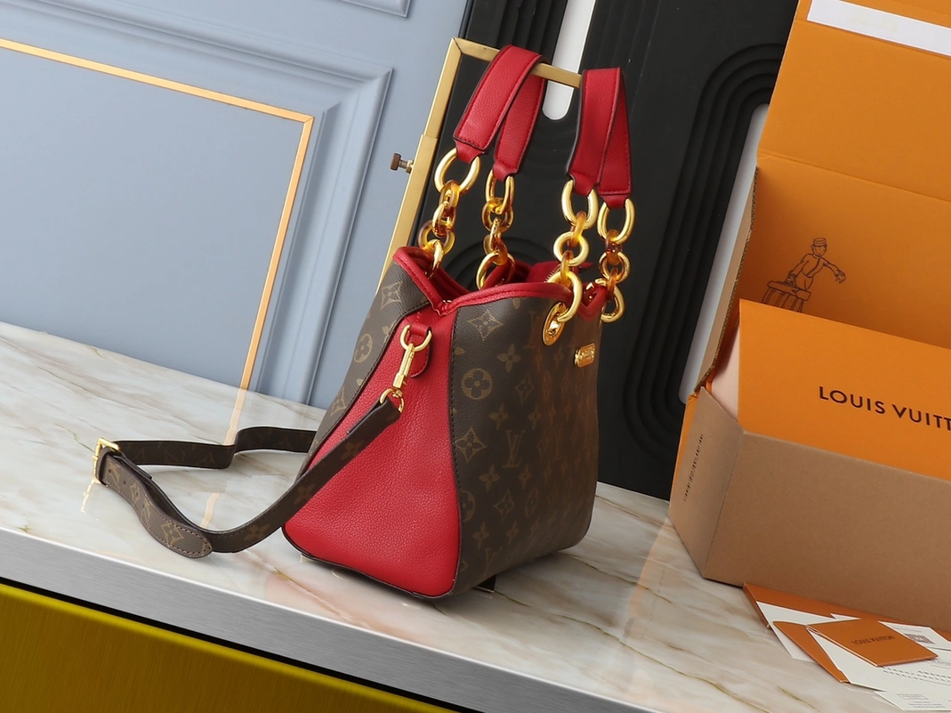 Louis Vuitton AAA Quality Handbags For Women GoAnywhere 6321