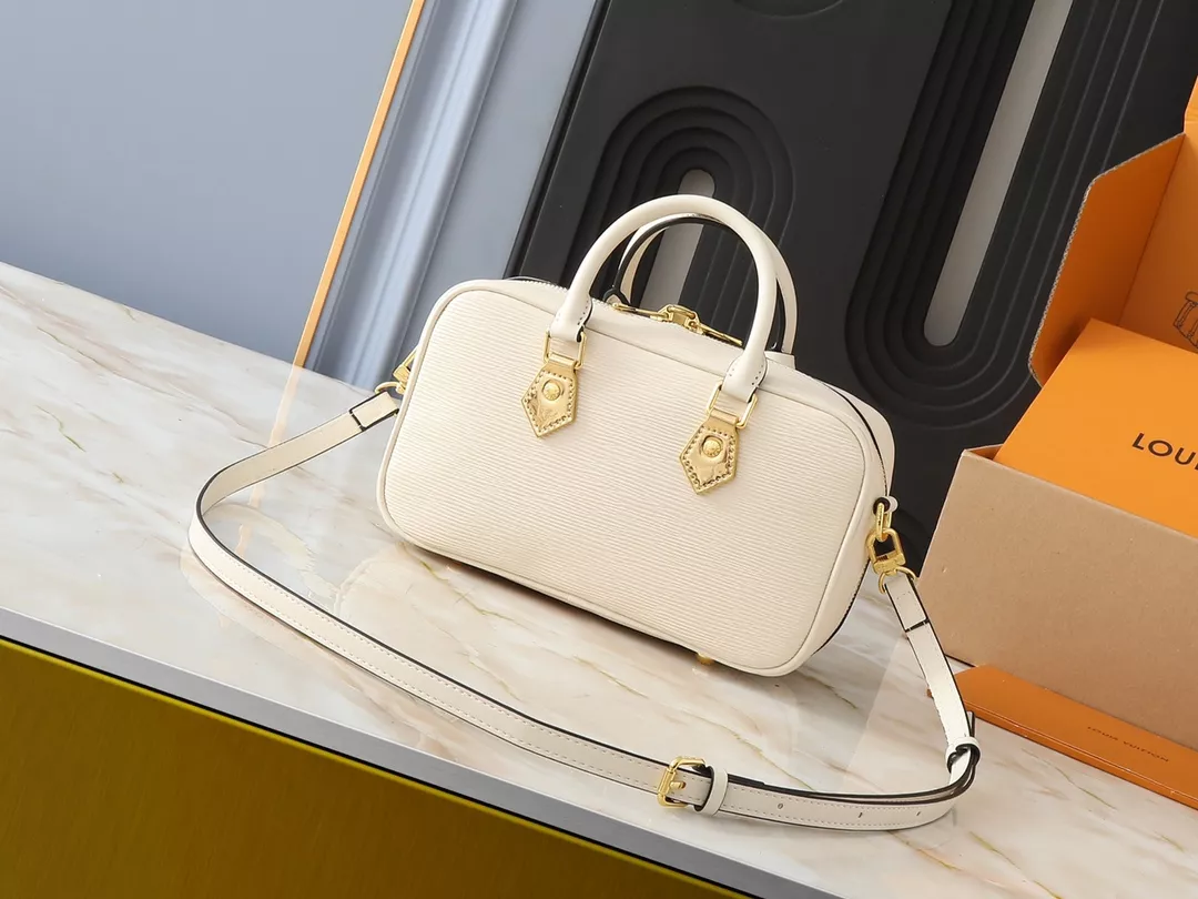 Louis Vuitton AAA Quality Handbags For Women GoAnywhere 8664