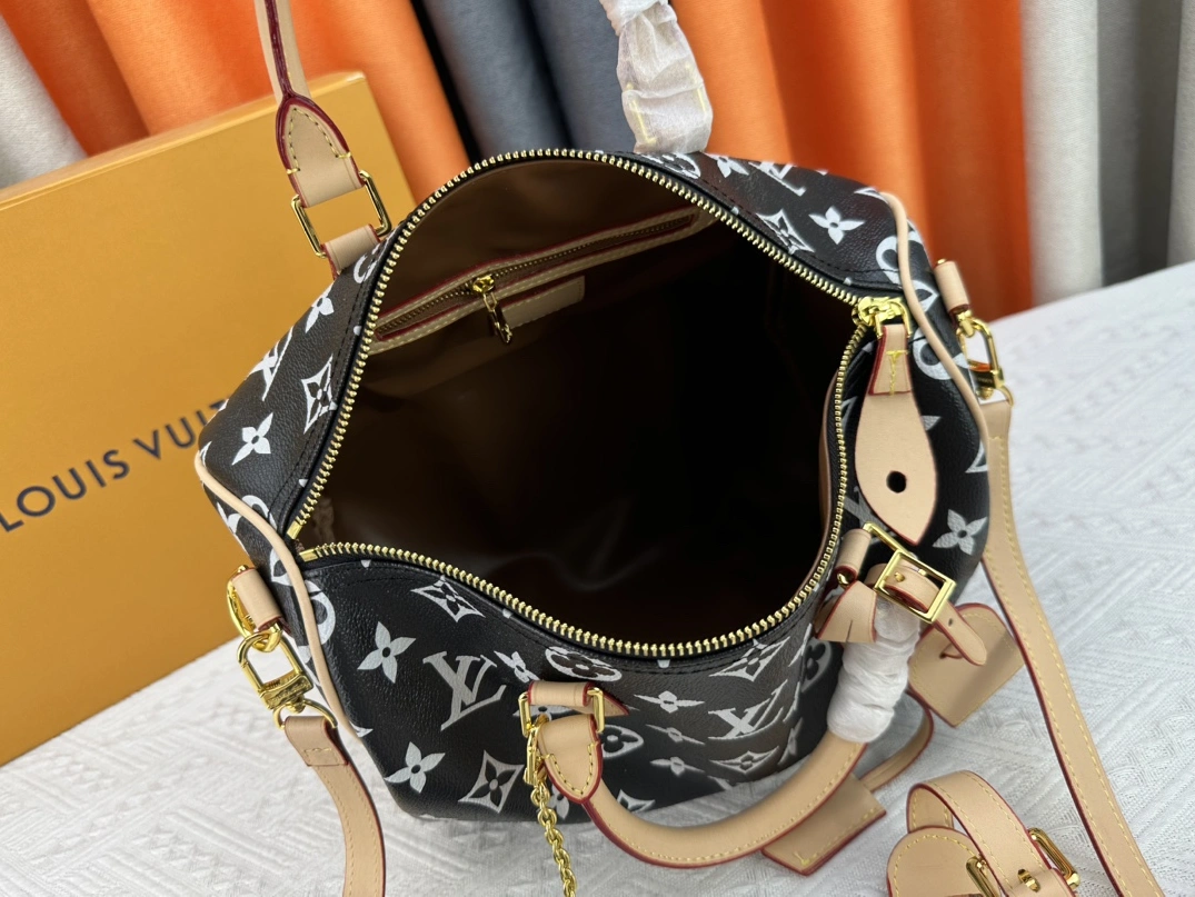 Louis Vuitton AAA Quality Handbags For Women GoAnywhere 9695