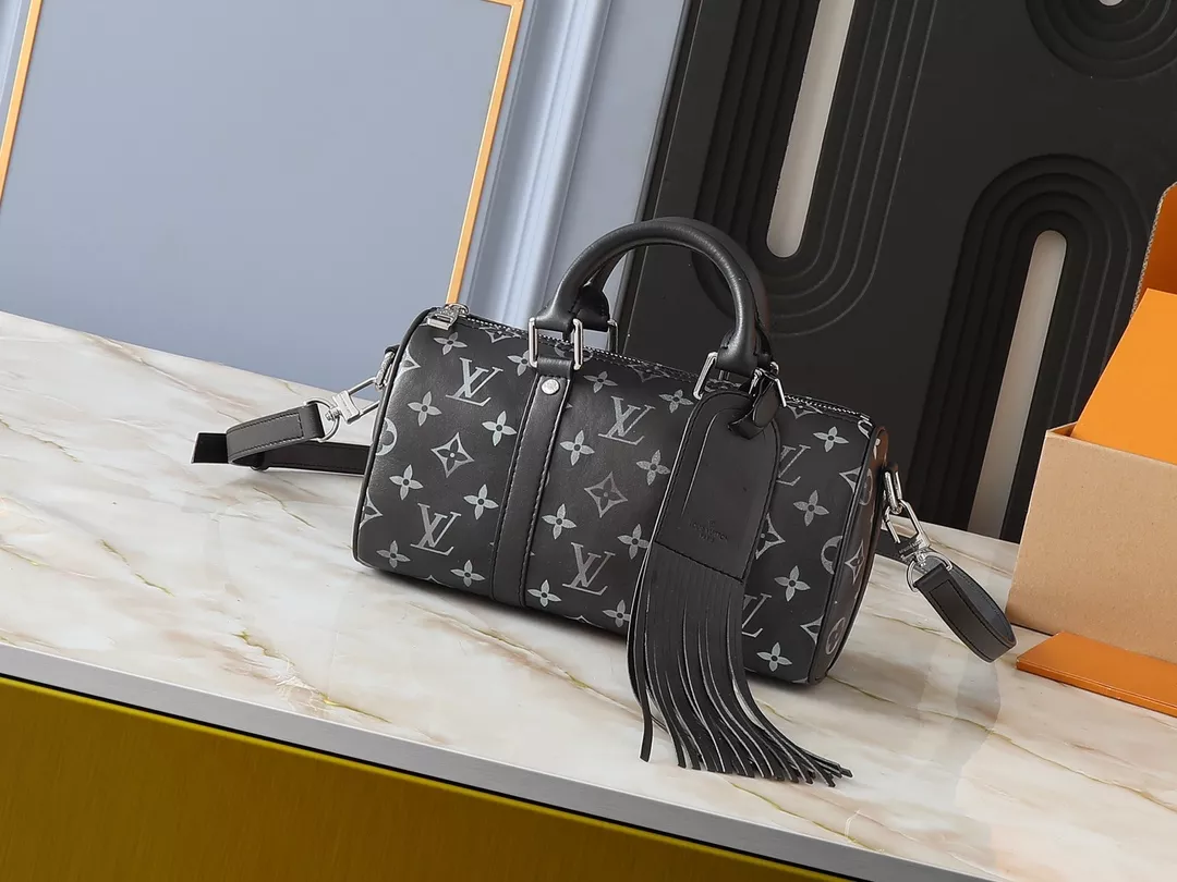 Louis Vuitton AAA Quality Handbags For Women GoodFit 746