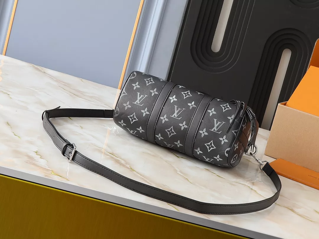 Louis Vuitton AAA Quality Handbags For Women GoodFit 746
