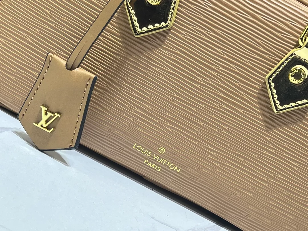 Louis Vuitton AAA Quality Handbags For Women HighQuality 1365