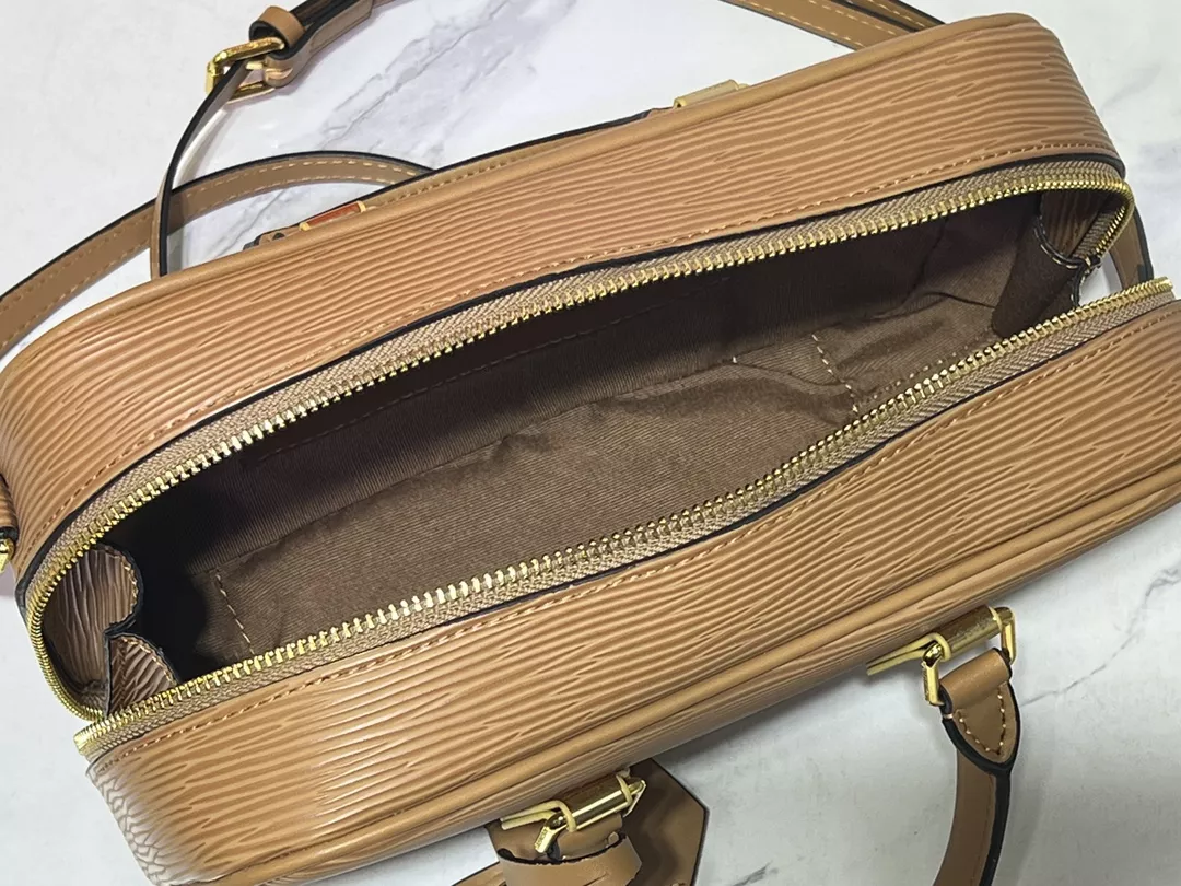 Louis Vuitton AAA Quality Handbags For Women HighQuality 1365