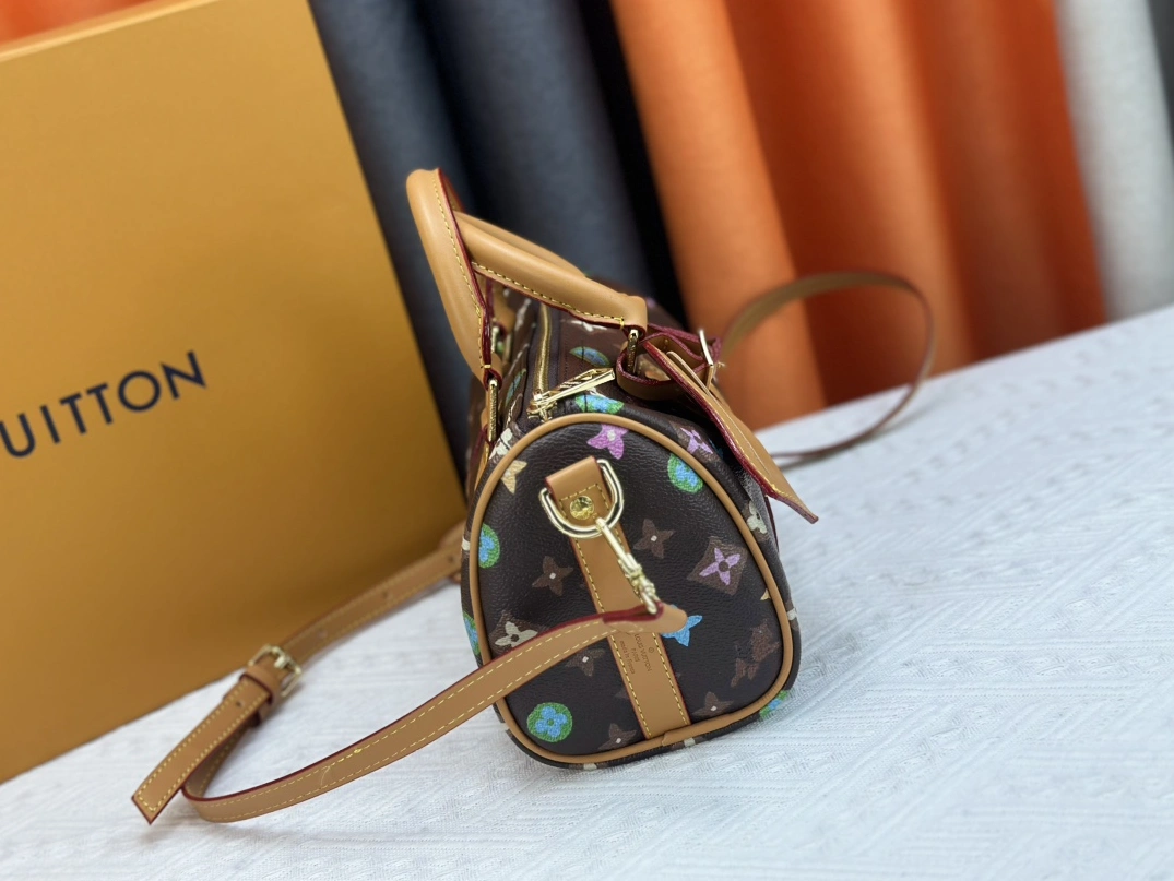 Louis Vuitton AAA Quality Handbags For Women HighQuality 2626
