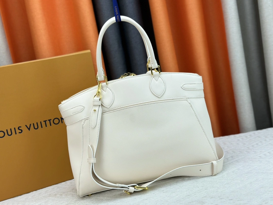 Louis Vuitton AAA Quality Handbags For Women HighQuality 7253