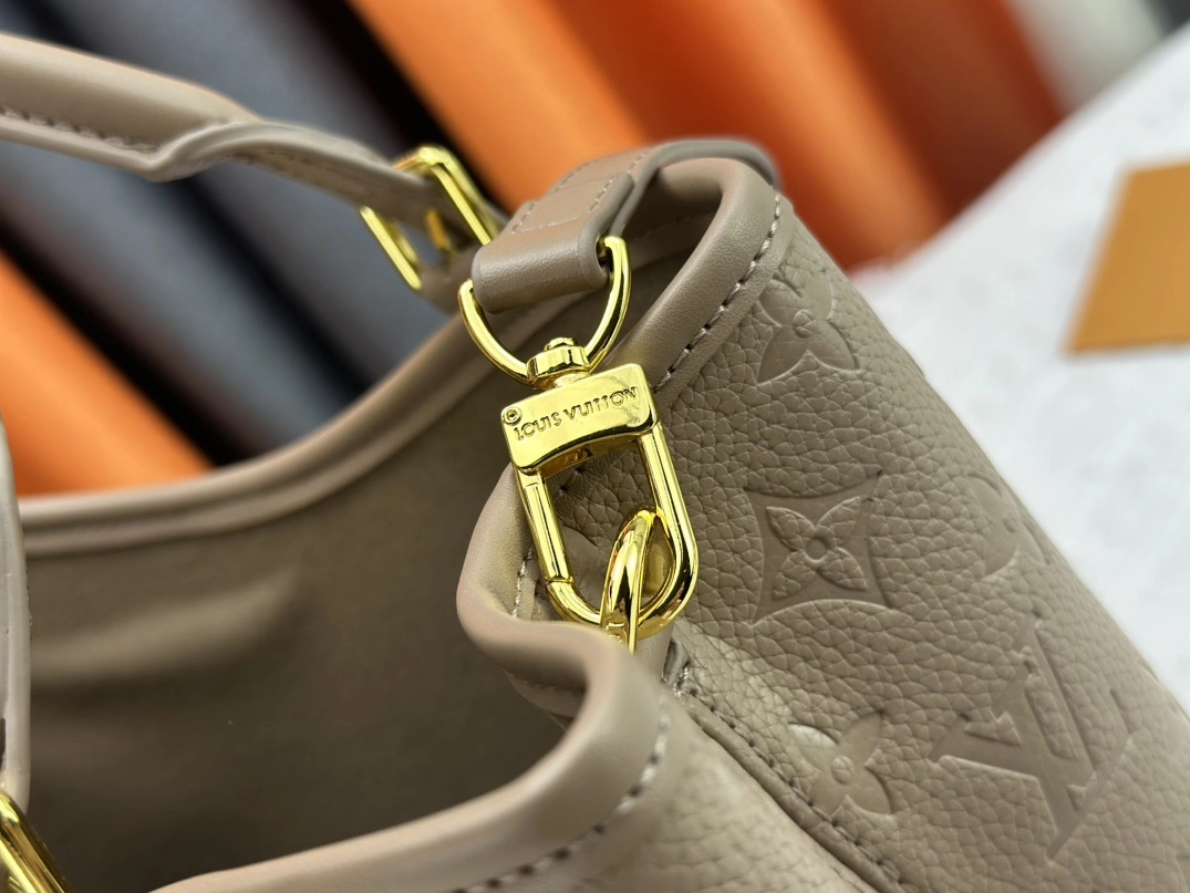 Louis Vuitton AAA Quality Handbags For Women HighQuality 7480