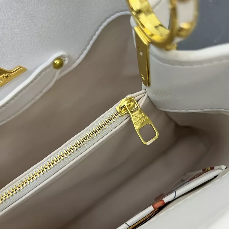 Louis Vuitton AAA Quality Handbags For Women Lightweight 1999
