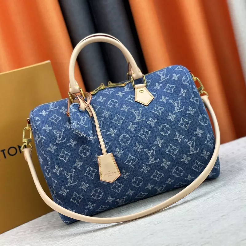 Louis Vuitton AAA Quality Handbags For Women Lightweight 7515