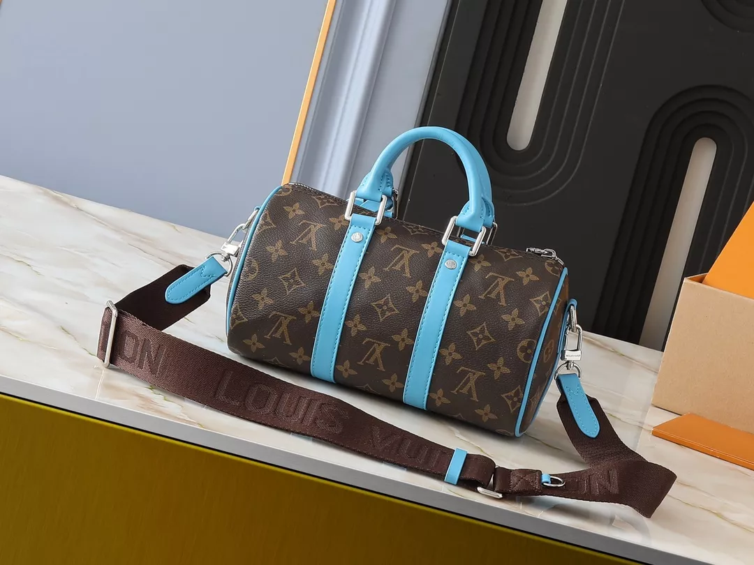 Louis Vuitton AAA Quality Handbags For Women Modern 336
