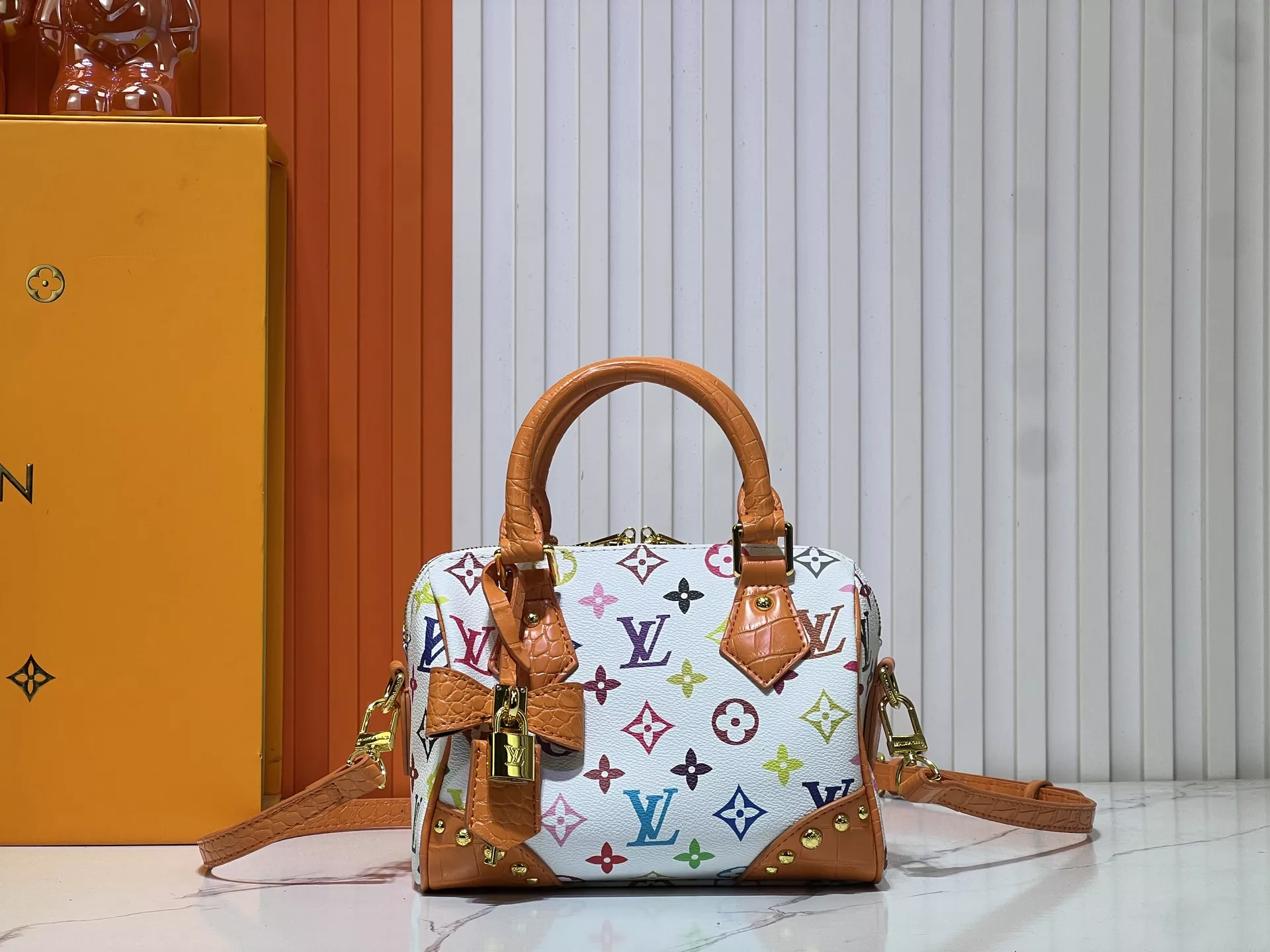 Louis Vuitton AAA Quality Handbags For Women Modern 8960