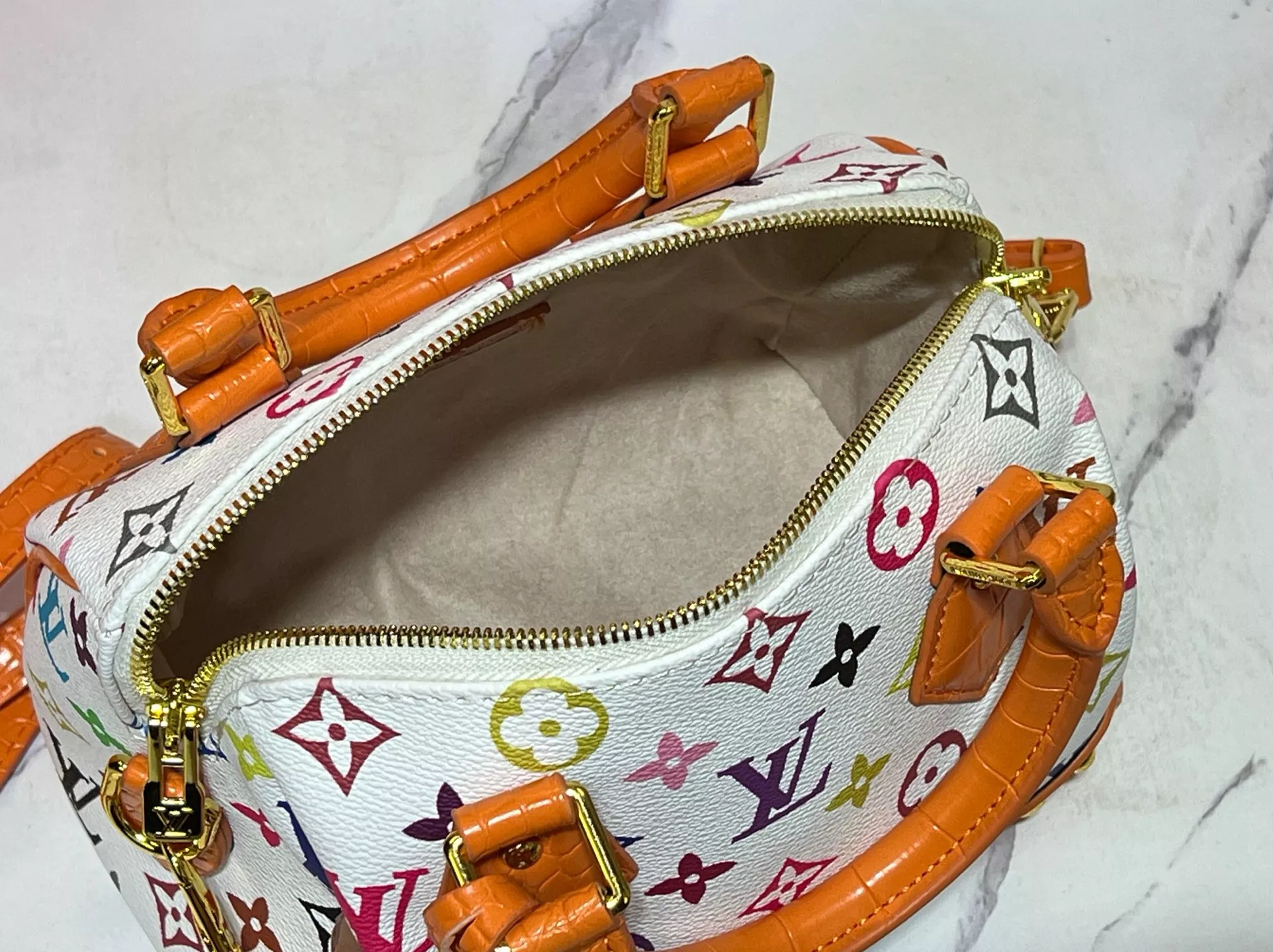 Louis Vuitton AAA Quality Handbags For Women Modern 8960