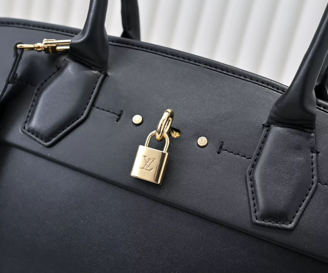 Louis Vuitton AAA Quality Handbags For Women NewStyle 2599