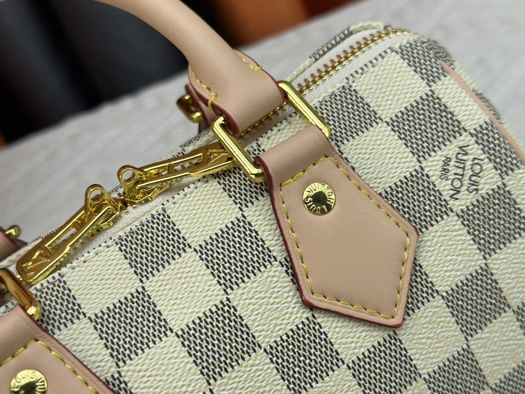 Louis Vuitton AAA Quality Handbags For Women NewStyle 7326