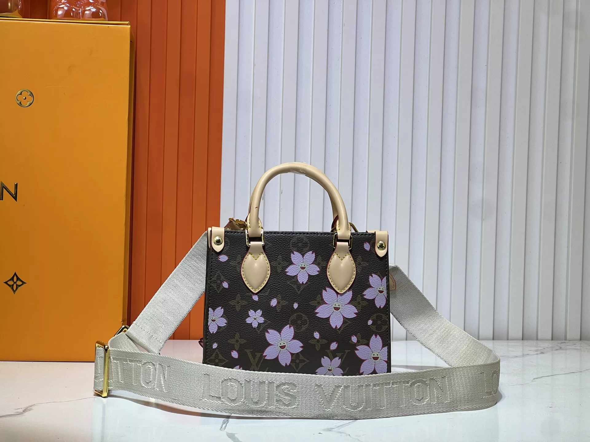 Louis Vuitton AAA Quality Handbags For Women Popular 8032