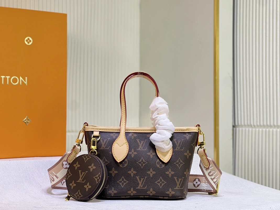 Louis Vuitton AAA Quality Handbags For Women Popular 8373