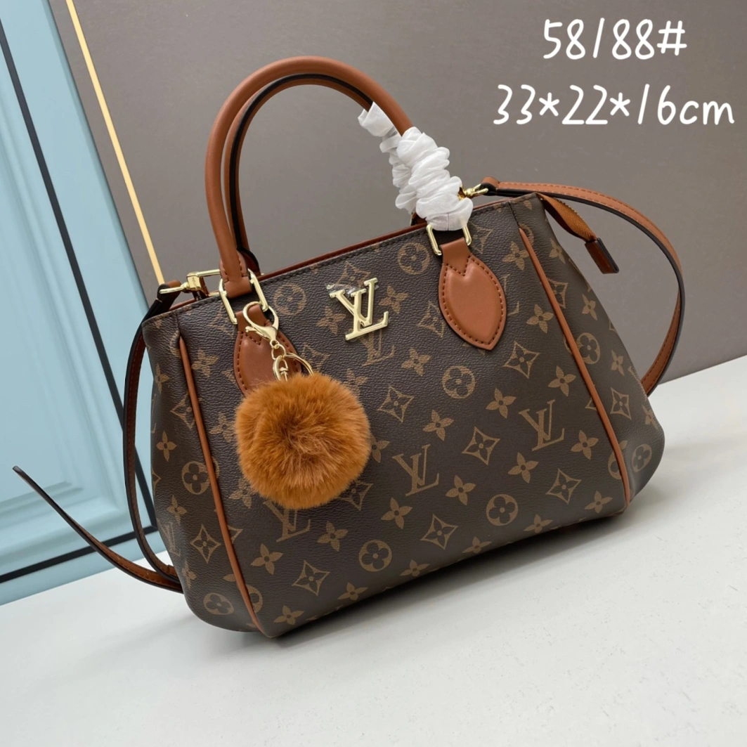Louis Vuitton AAA Quality Handbags For Women Practical 5665