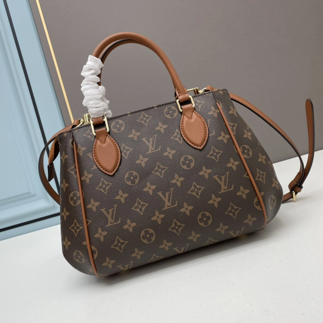 Louis Vuitton AAA Quality Handbags For Women Practical 5665
